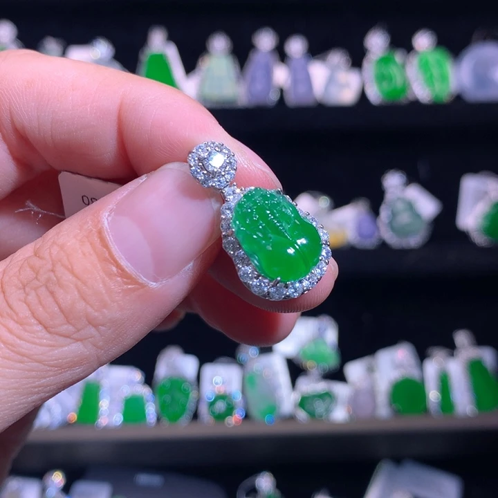 【闪购商品】颈饰银S925镶嵌翡翠天然翡翠