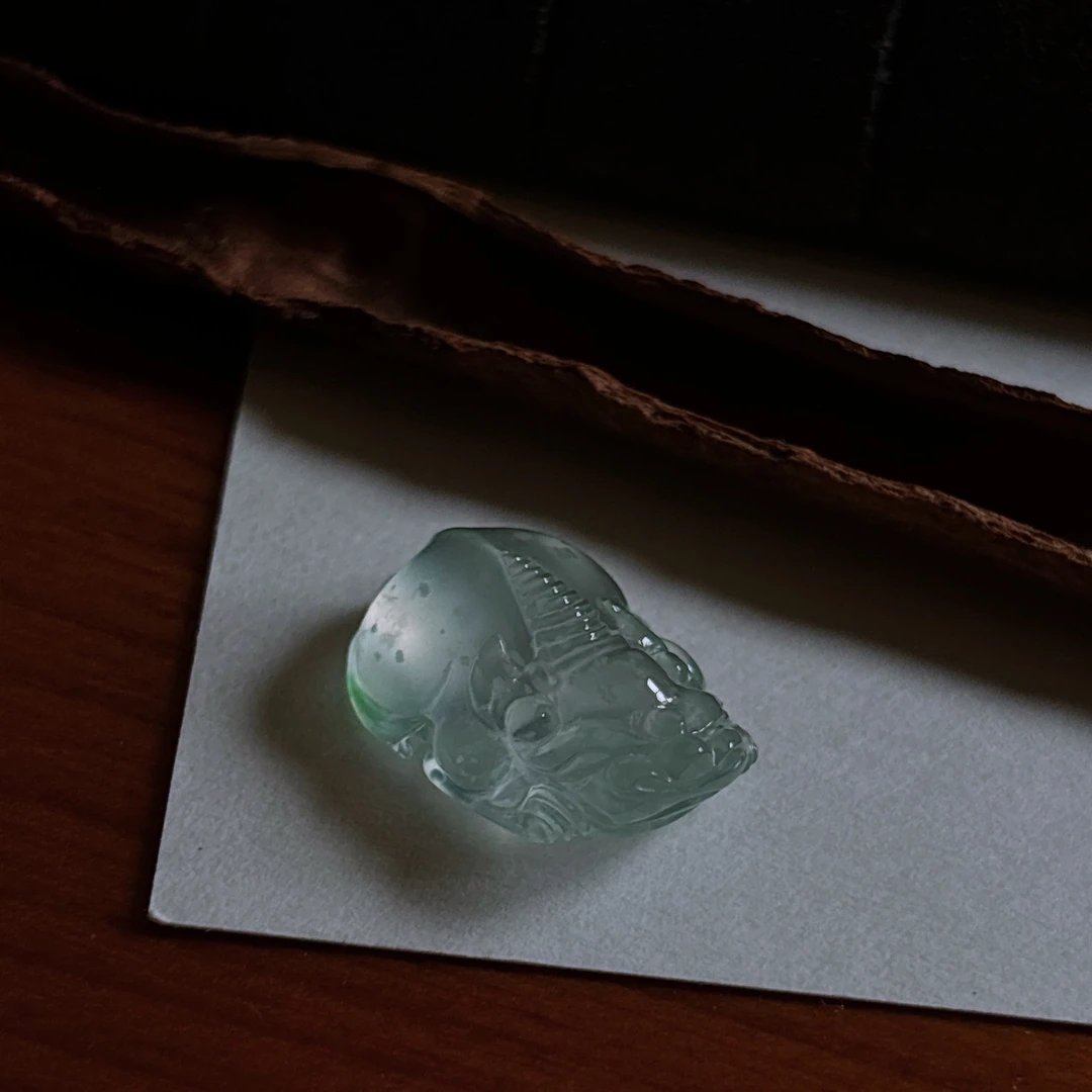 缅甸天然翡翠a货老坑种木纳貔貅种好冰透工艺精致镶嵌戒指佩戴佳