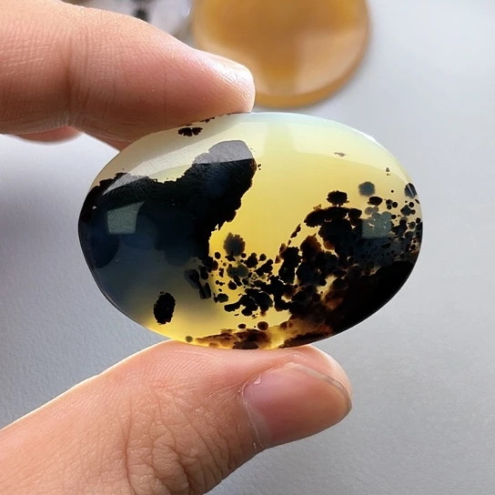 玛瑙/玉髓颈饰未镶嵌静**主