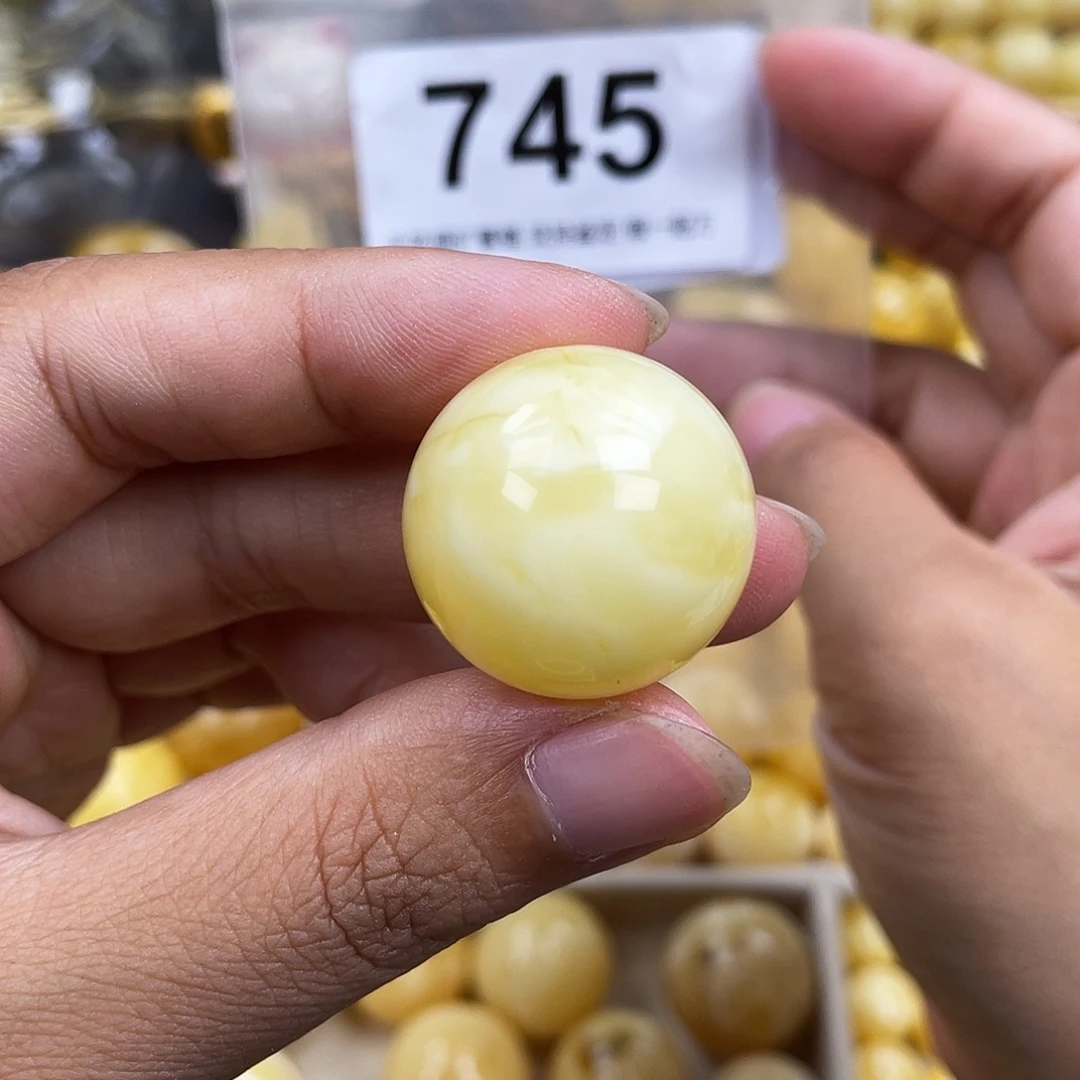 琥珀未镶嵌珠宝奇石23.6