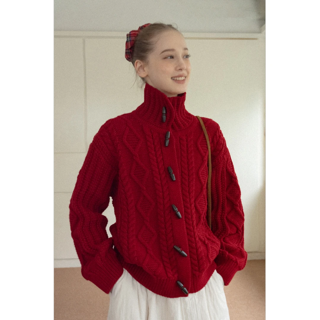 EGGKA高领麻花菱格牛角扣宽松毛衣开衫E25A40629AF