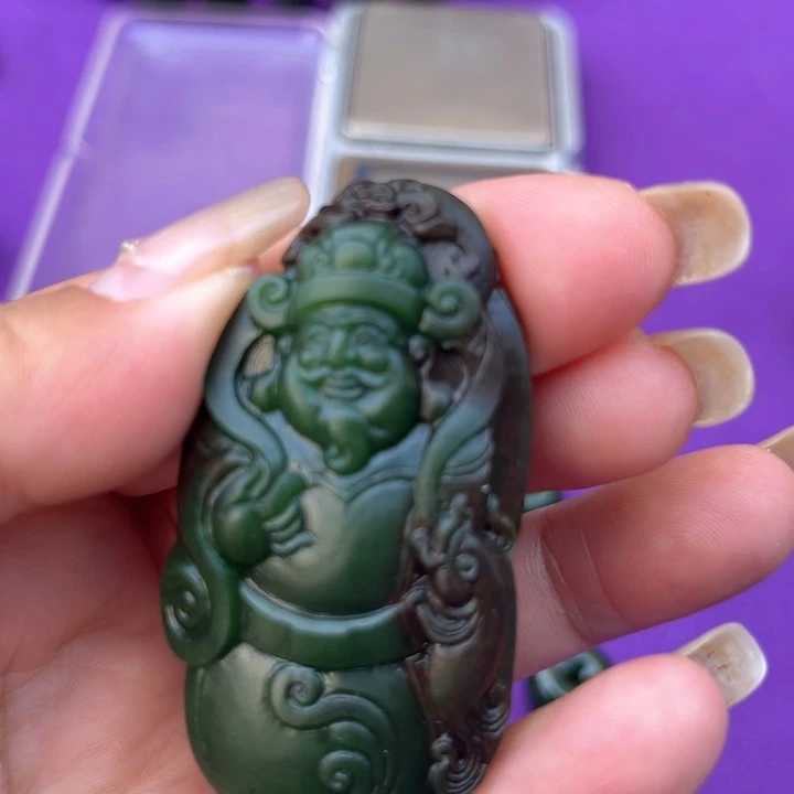 未镶嵌和田玉（碧玉）挂件