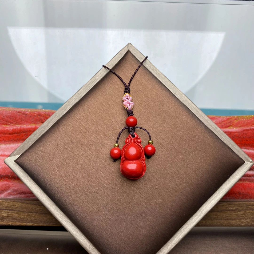 含辰砂工艺品高含量朱砂红砂设计款桃花结葫芦爆款手机挂