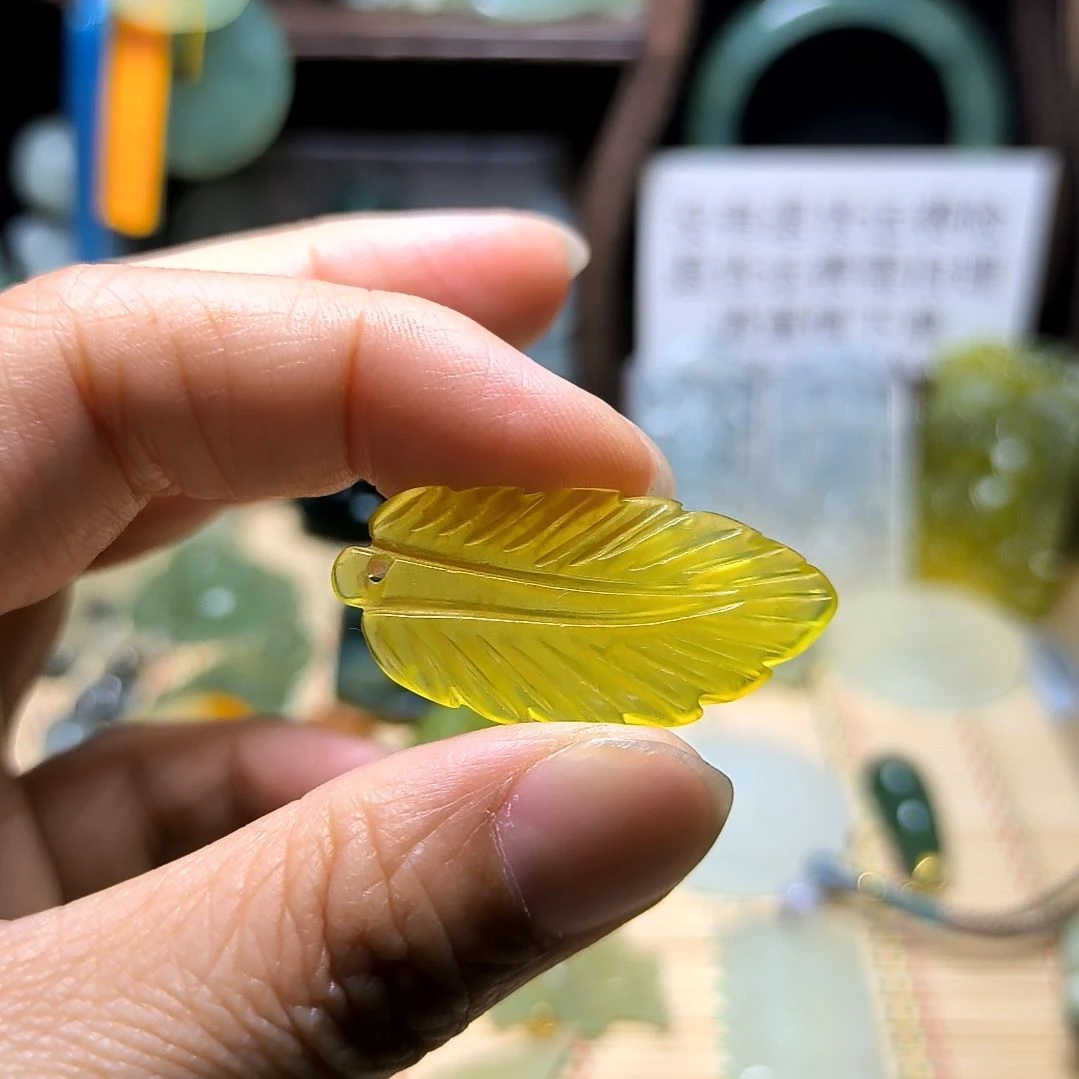 岫玉未镶嵌吊坠(不含链)