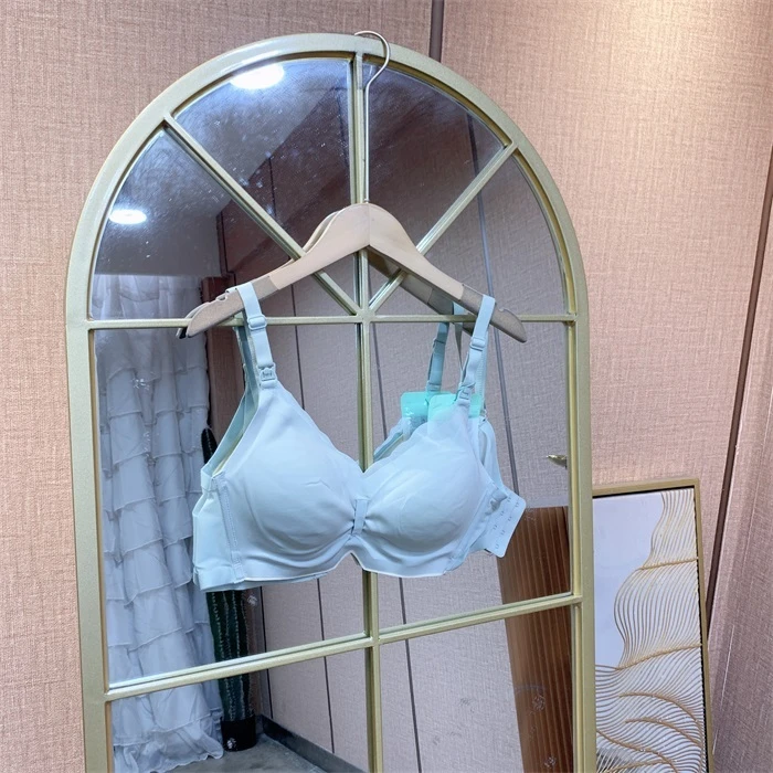 NN378十月独宠白色孕妇冰丝无痕哺乳内衣（带延长扣）