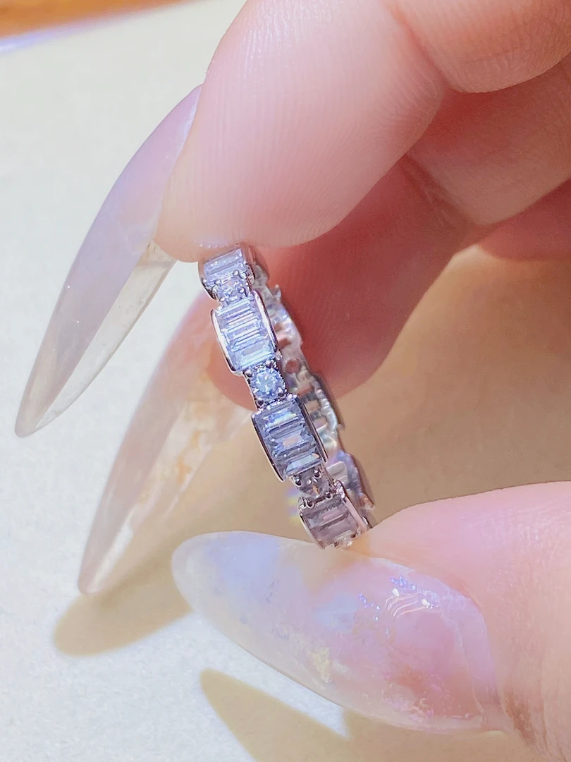 高订典藏新T方钻银色戒指 下单备注圈口号 S45