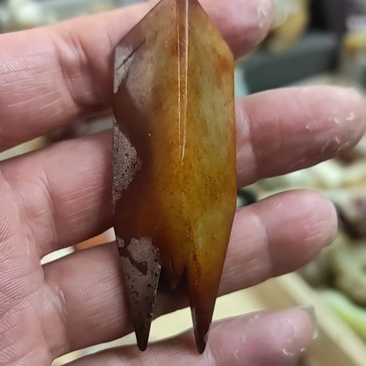 和田玉（糖玉）未镶嵌挂件