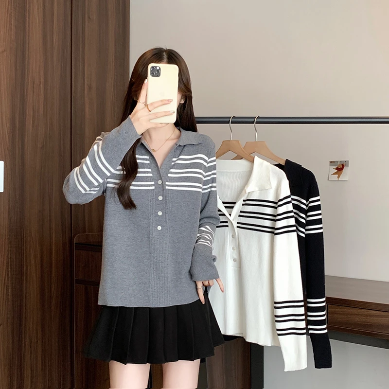 2025秋装新款胖mm大码女休闲设计感减龄条纹翻领针织上衣 72050