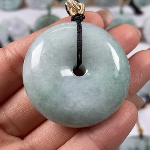 翡翠颈饰未镶嵌平安扣福利