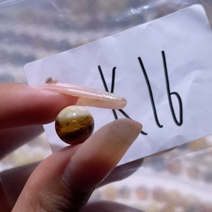 琥珀未镶嵌裸石10.7福利