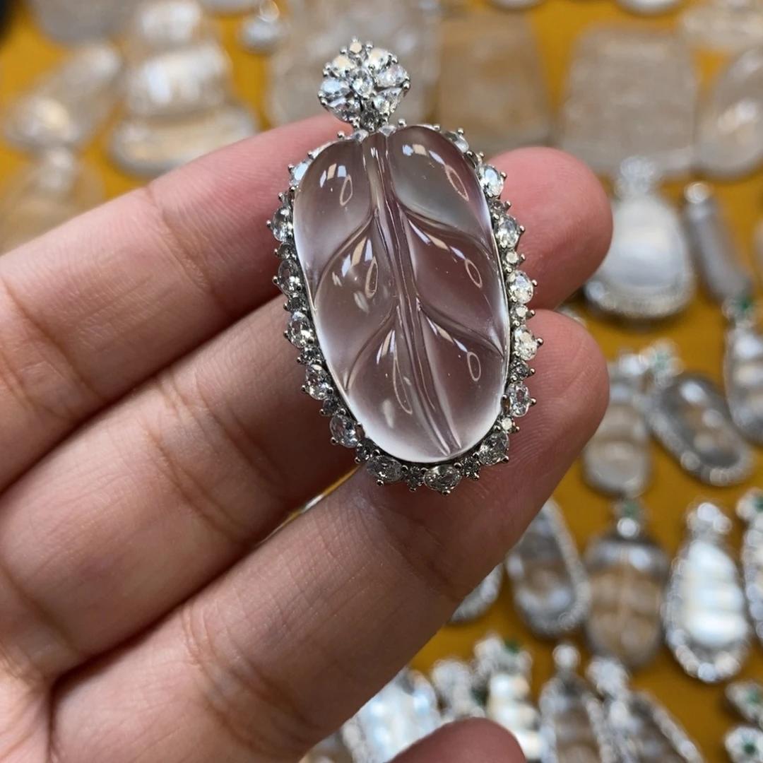 麻***烫颈饰银S925镶嵌石英质玉叶子