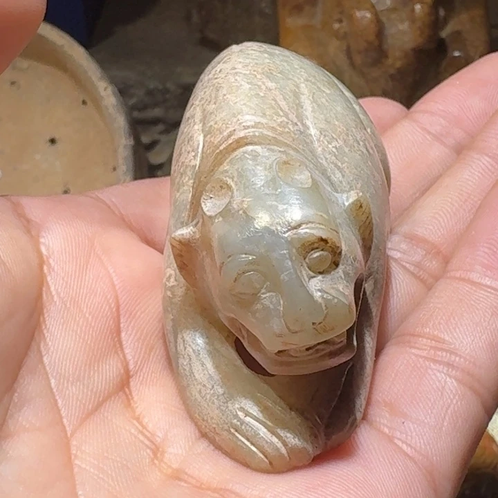 和田玉（糖玉）颈饰未镶嵌彭***青