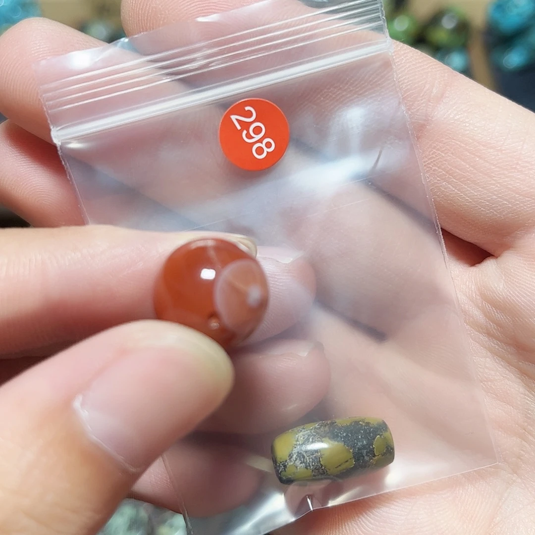 杉***湖玛瑙/玉髓未镶嵌圆珠桶珠老型手串！！