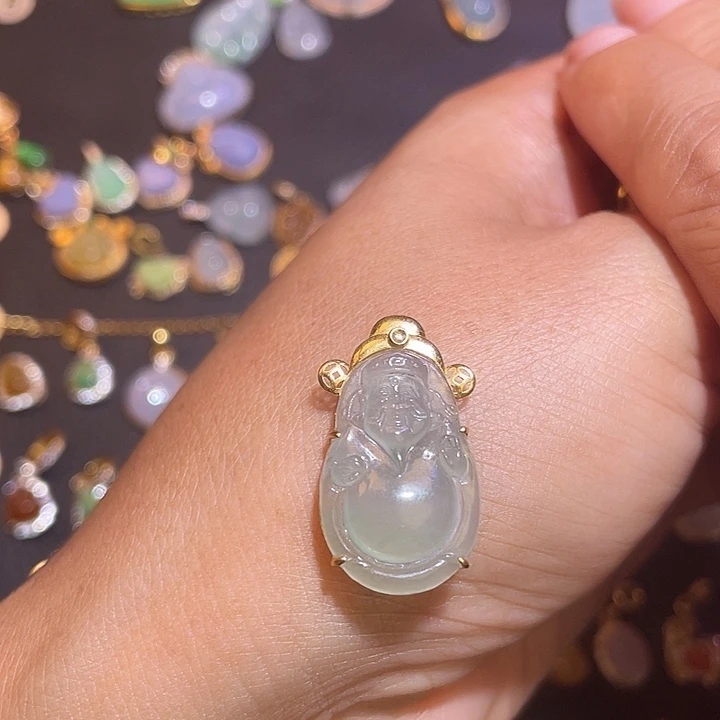 张***怼翡翠银S925镶嵌颈饰