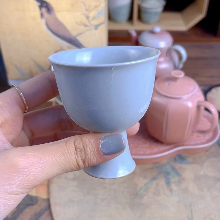 瑕天青色高足杯有瑕疵介意慎拍