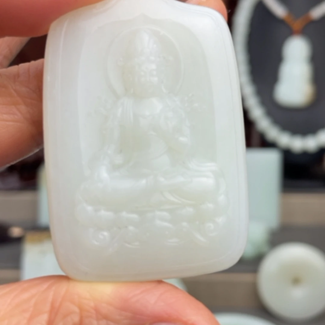 【闪购商品】颈饰未镶嵌和田玉