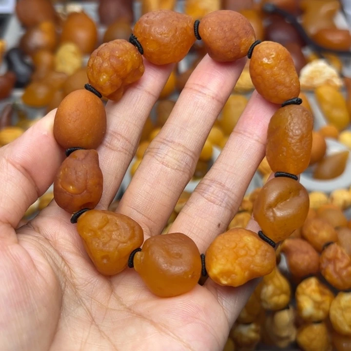 琥珀未镶嵌裸石天然蜜蜡