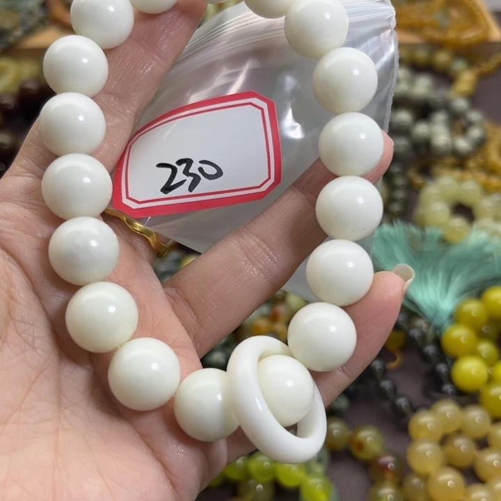 未镶嵌蛇纹石玉手链
