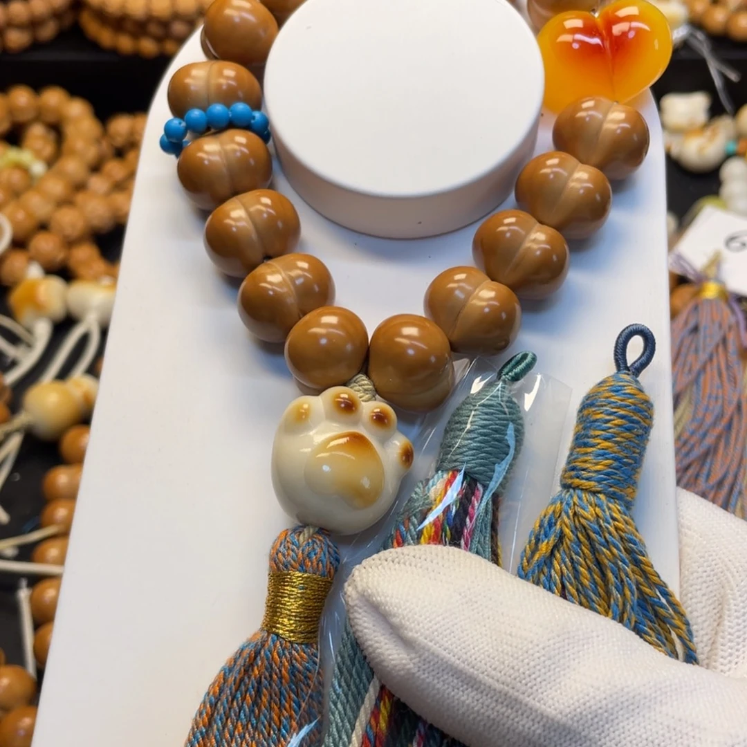 小***凉猴头核桃吊坠全品屁桃