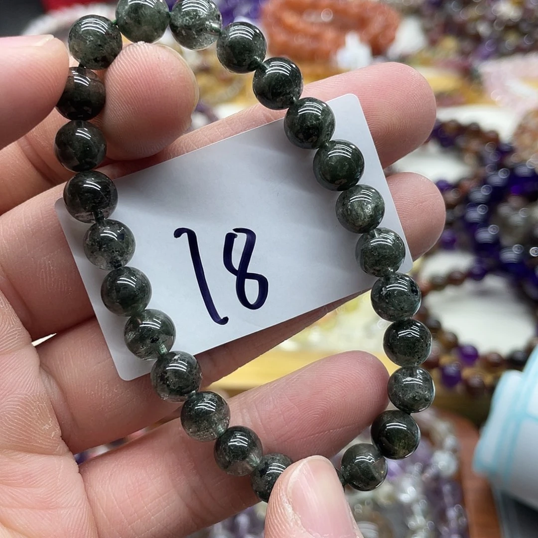 水晶手串未镶嵌天然