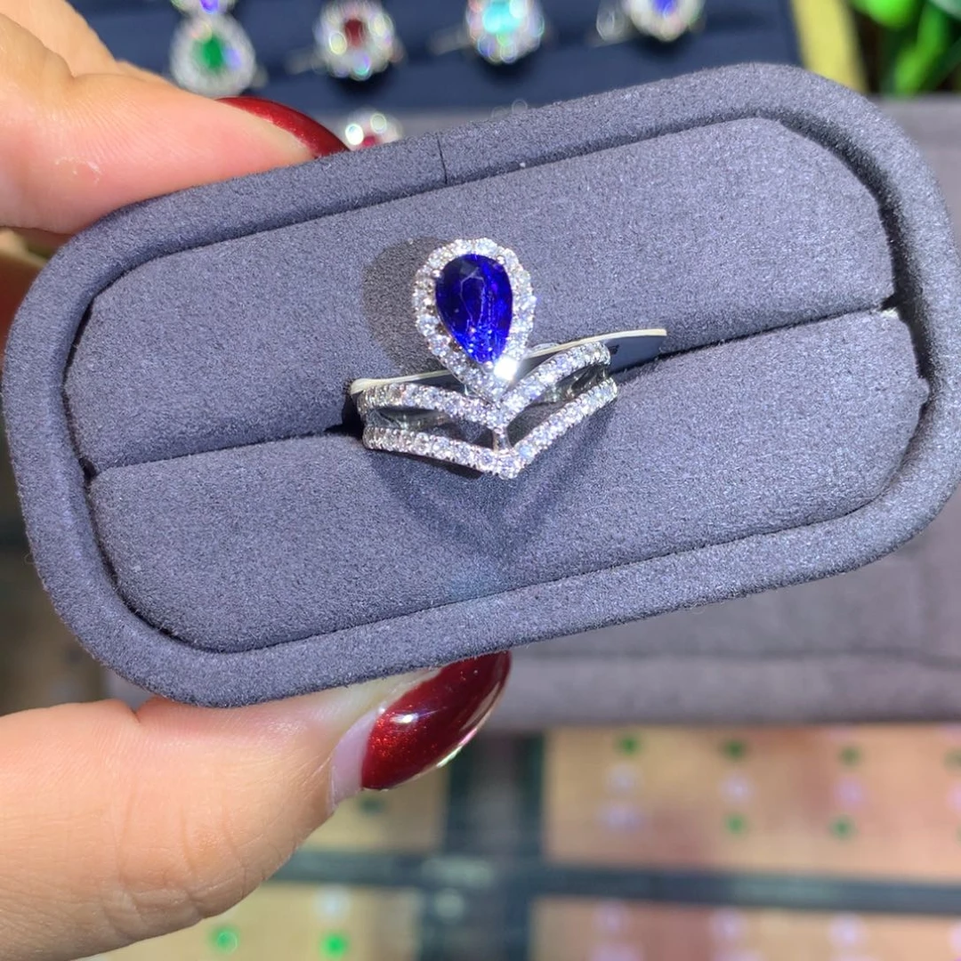 18K金镶嵌戒指蓝宝石1.57ct