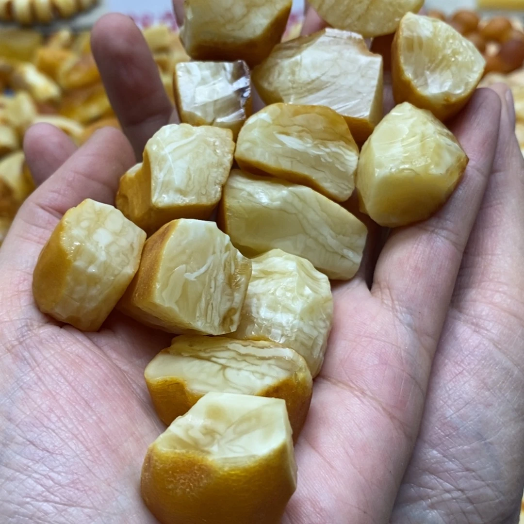 一***缘未镶嵌定制琥珀传世琥珀蜜蜡定制