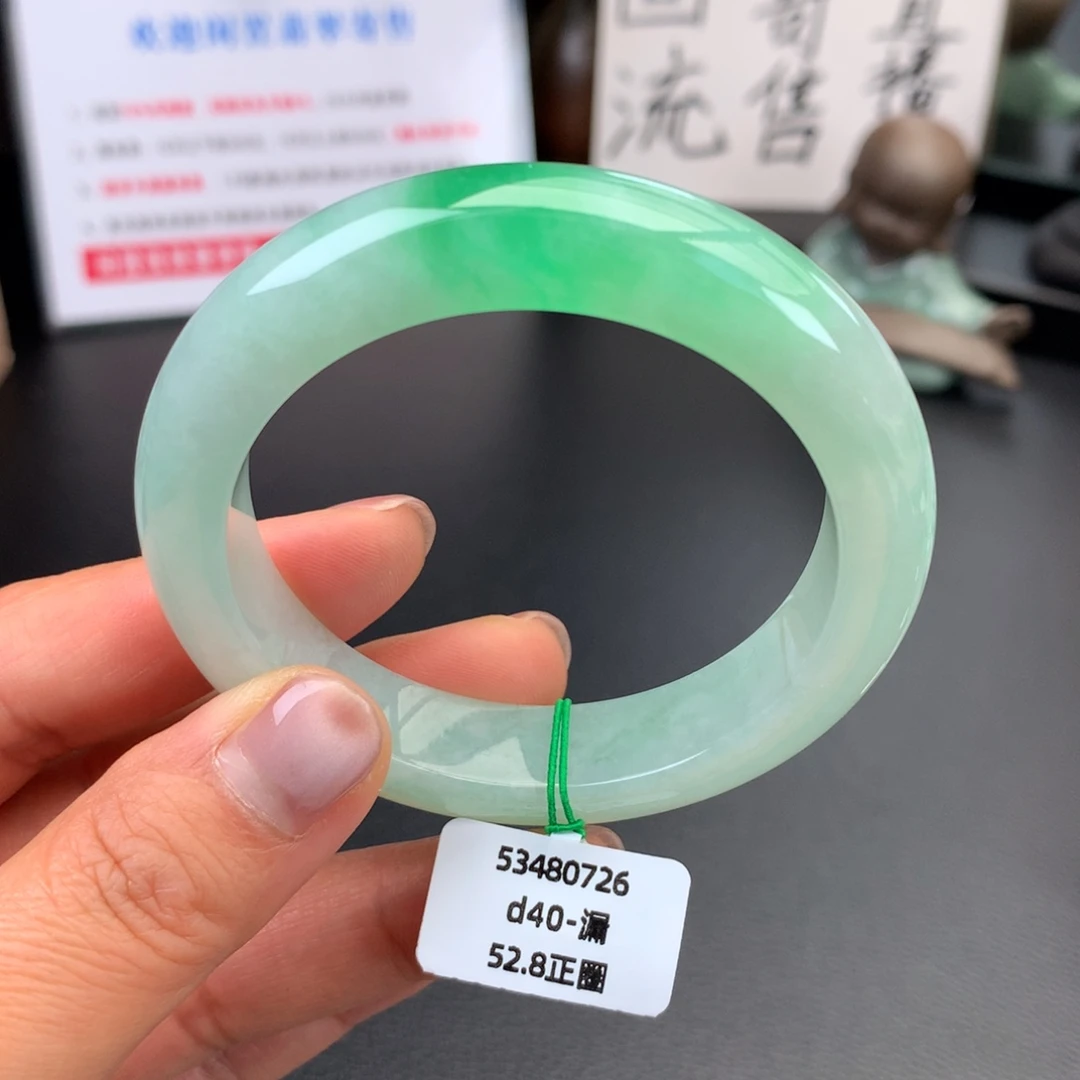 翡翠未镶嵌手镯冰绿性价比推荐