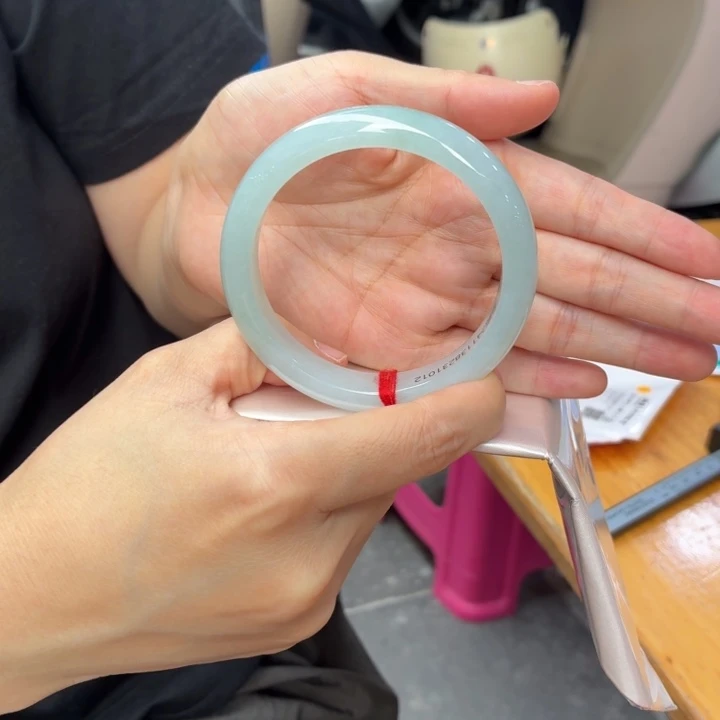 未镶嵌手镯翡翠57圈口