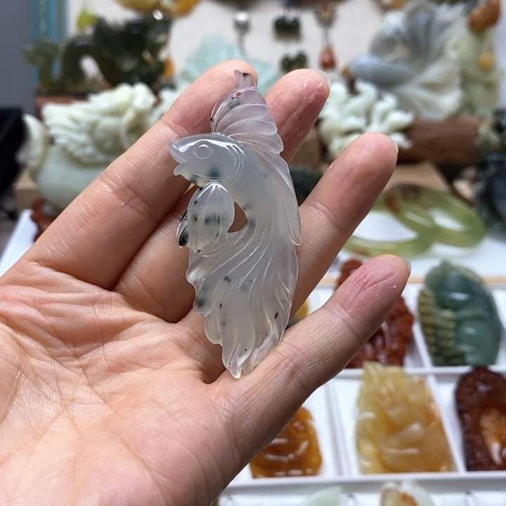 未镶嵌蛇纹石玉颈饰