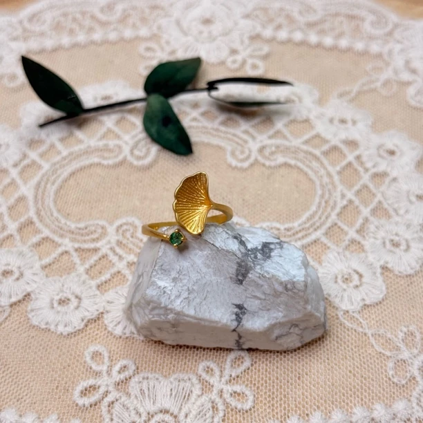 【六六中古】精美祖母绿S925开口戒指th6576