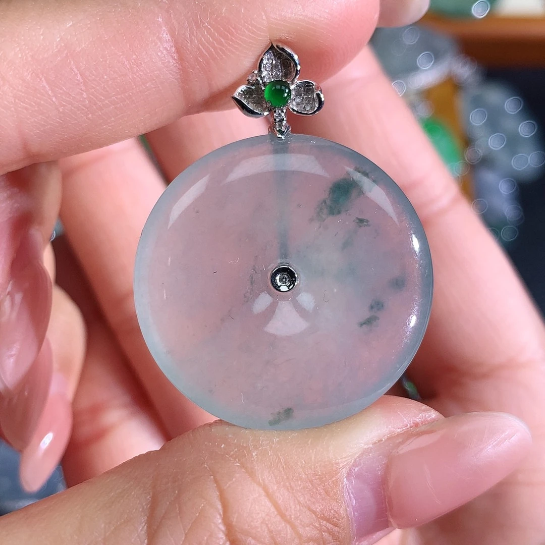 翡翠18K金镶嵌颈饰翡翠