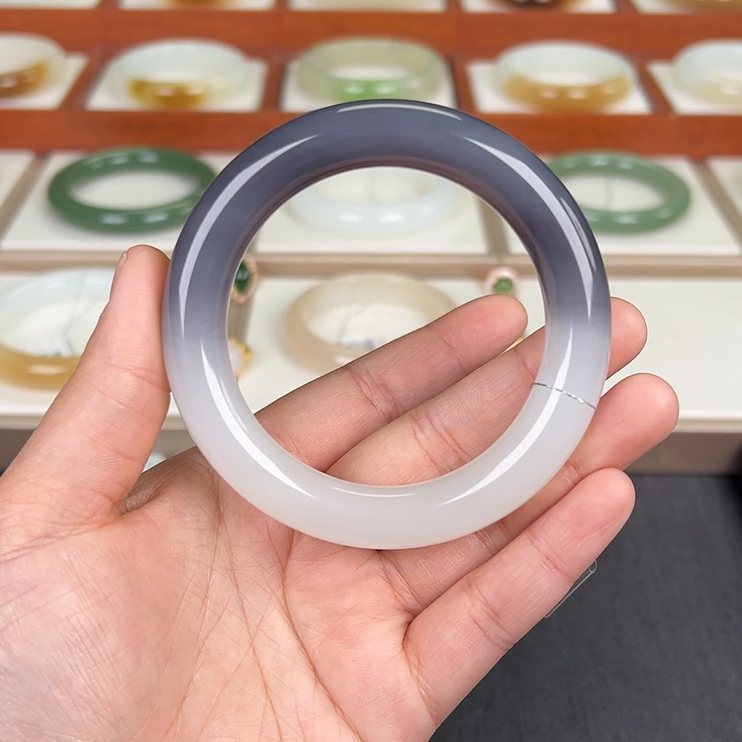 和田玉未镶嵌手镯烟紫