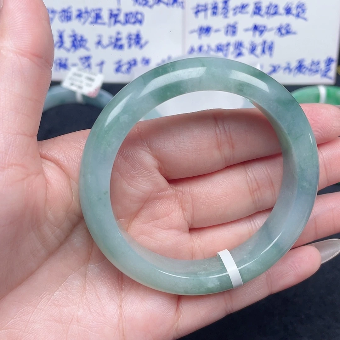 翡翠未镶嵌手镯042