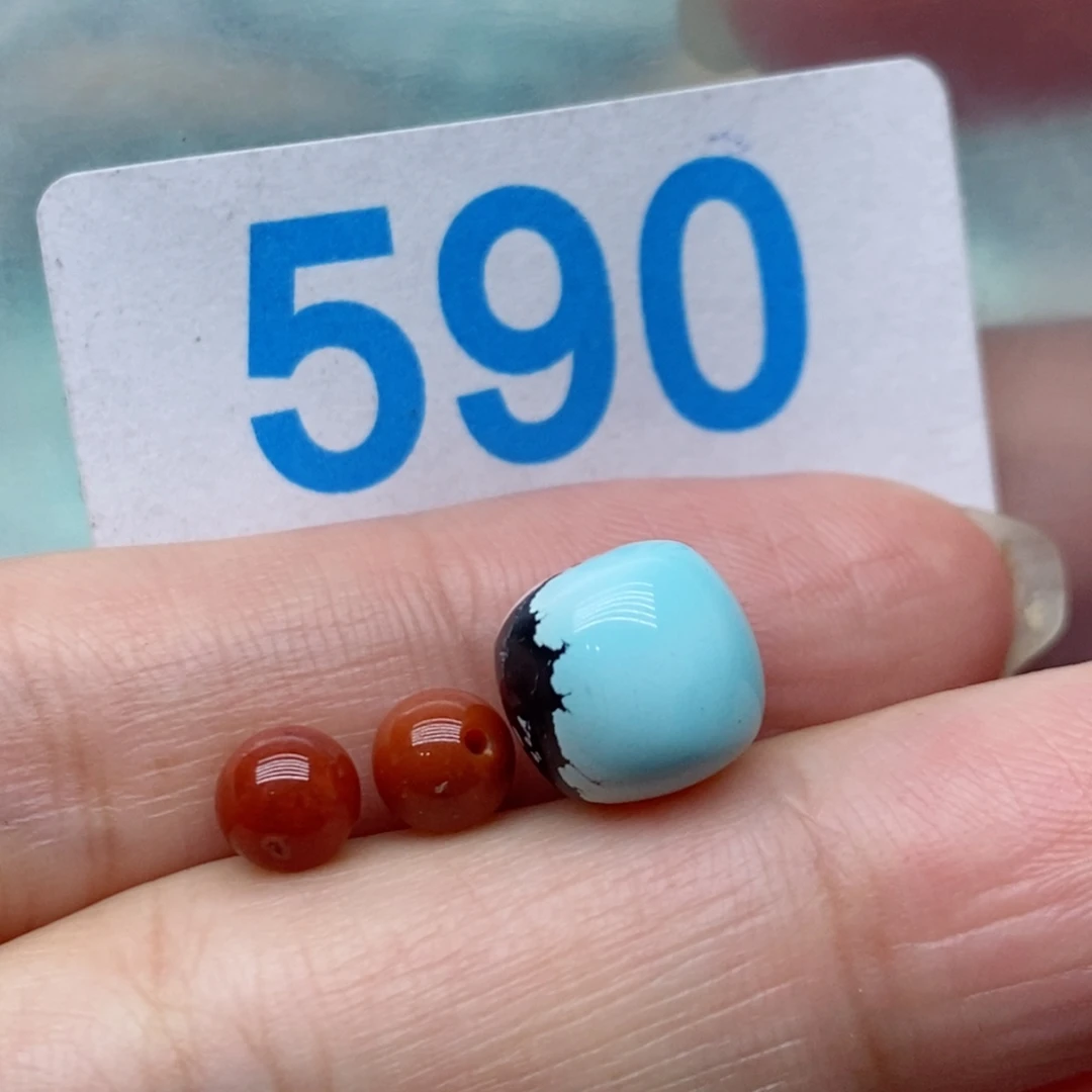 南红玛瑙未镶嵌珠宝奇石