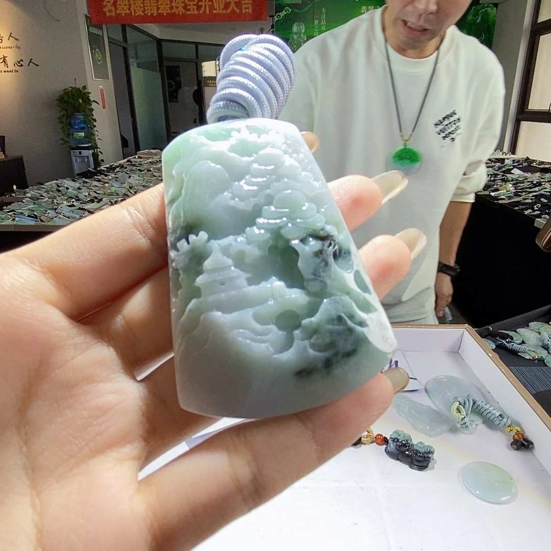 颈饰未镶嵌翡翠翡翠