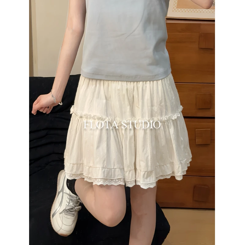 【flota】白色蕾丝木耳卷边拼接短裙高腰立体凸点别致蛋糕裙0100
