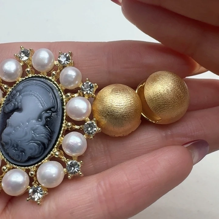 淡水珍珠耳饰未镶嵌