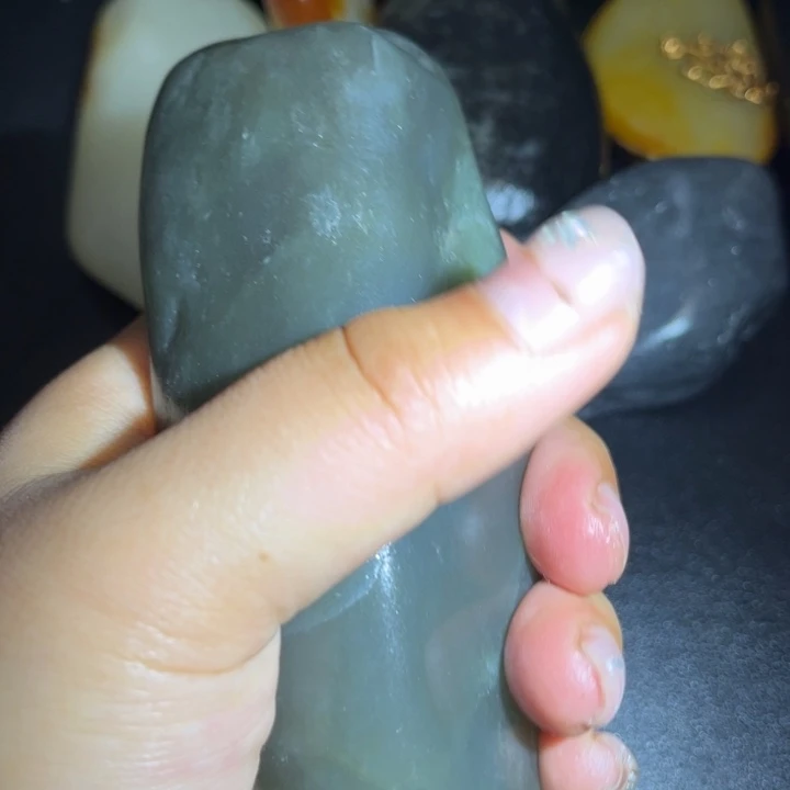 和田玉未镶嵌珠宝奇石