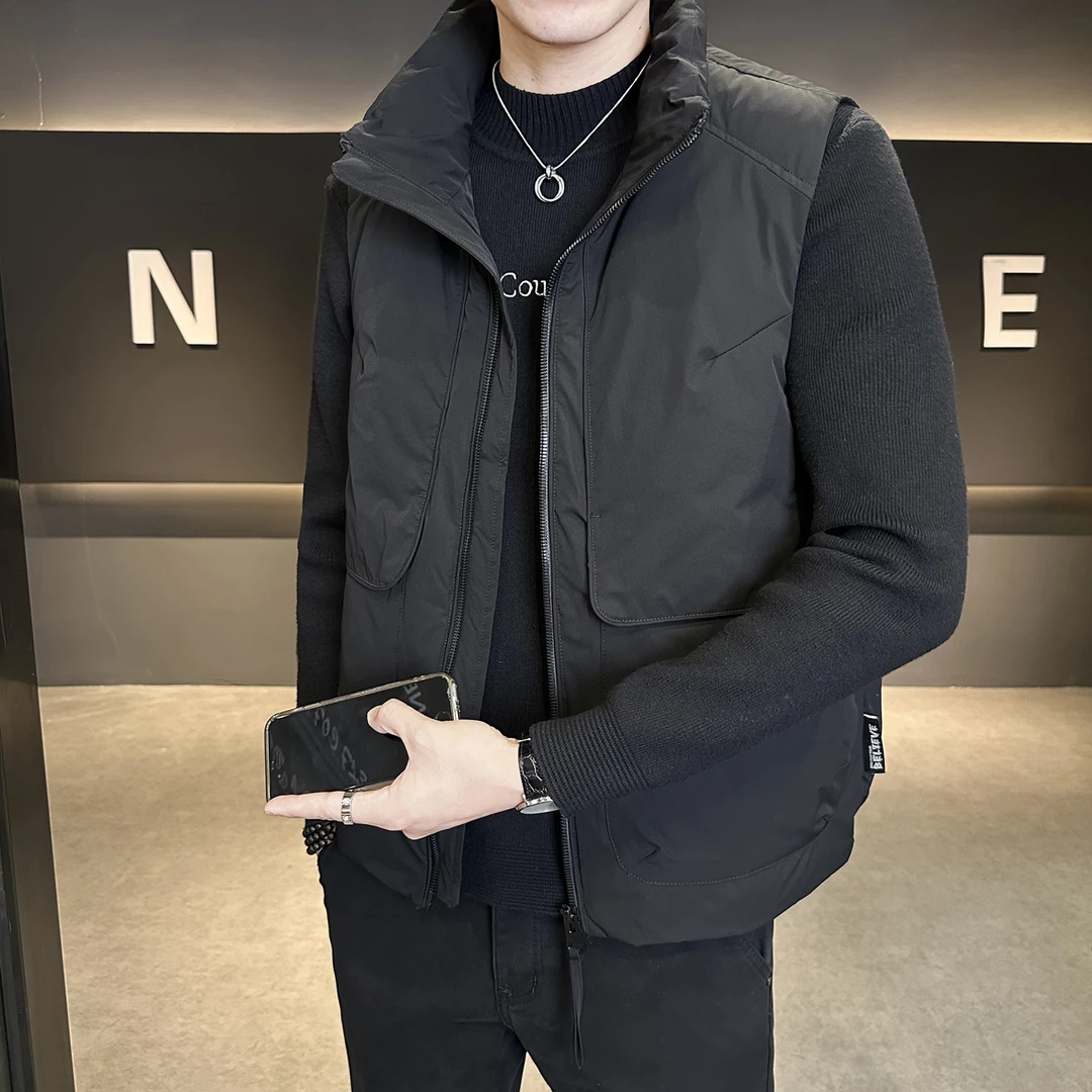 新款2025年羽绒马甲男款鸭绒外穿百搭工装风坎肩外套无袖马夹潮流