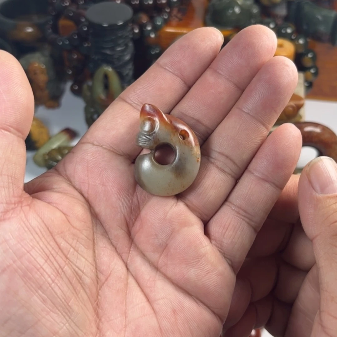 【闪购商品】未镶嵌透闪石质玉挂件自**心
