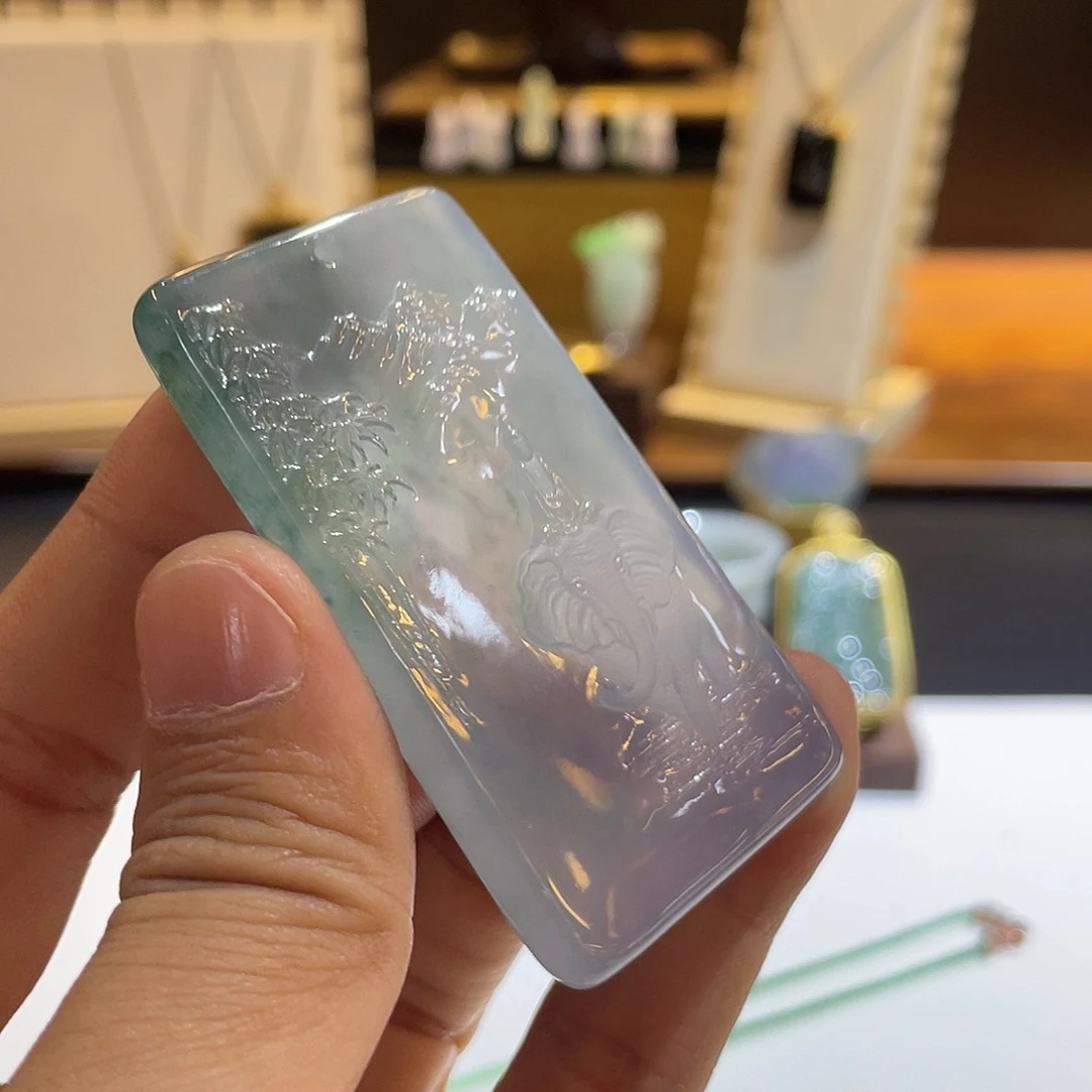 翡翠未镶嵌颈饰春带彩普贤