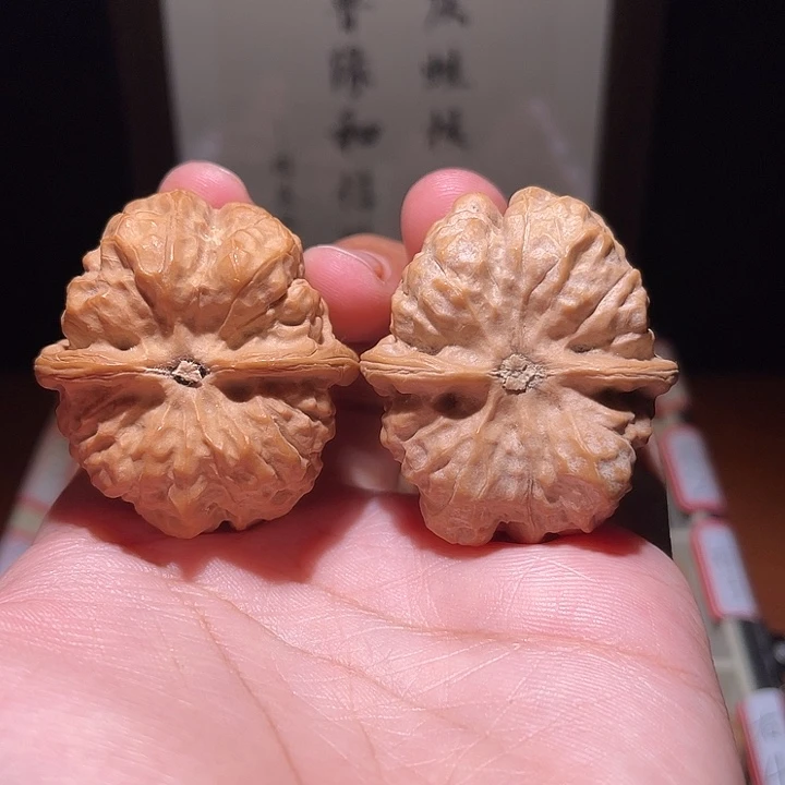 欢***锁手串/手链核桃蛤蟆