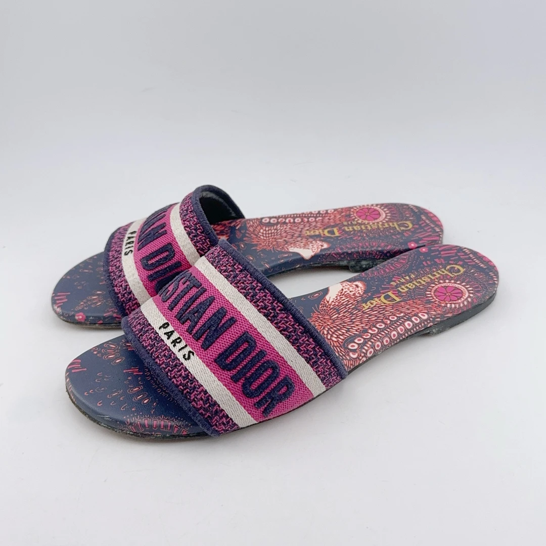 95新 DIOR/迪奥 35码/97新/彩色刺绣拖鞋/