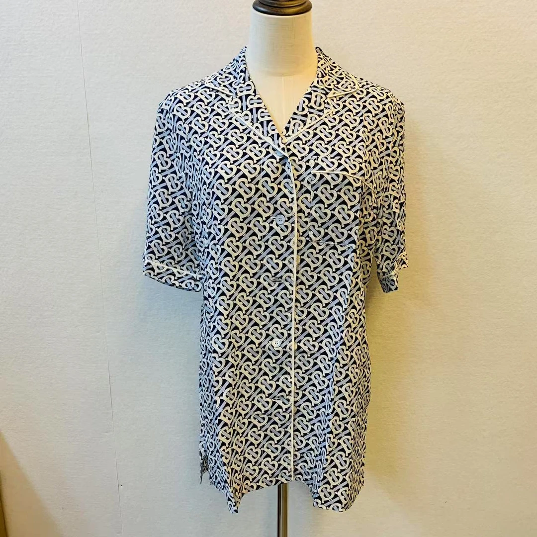 99新 BURBERRY/博柏利 海囤 巴宝莉短袖/34码/hc79269
