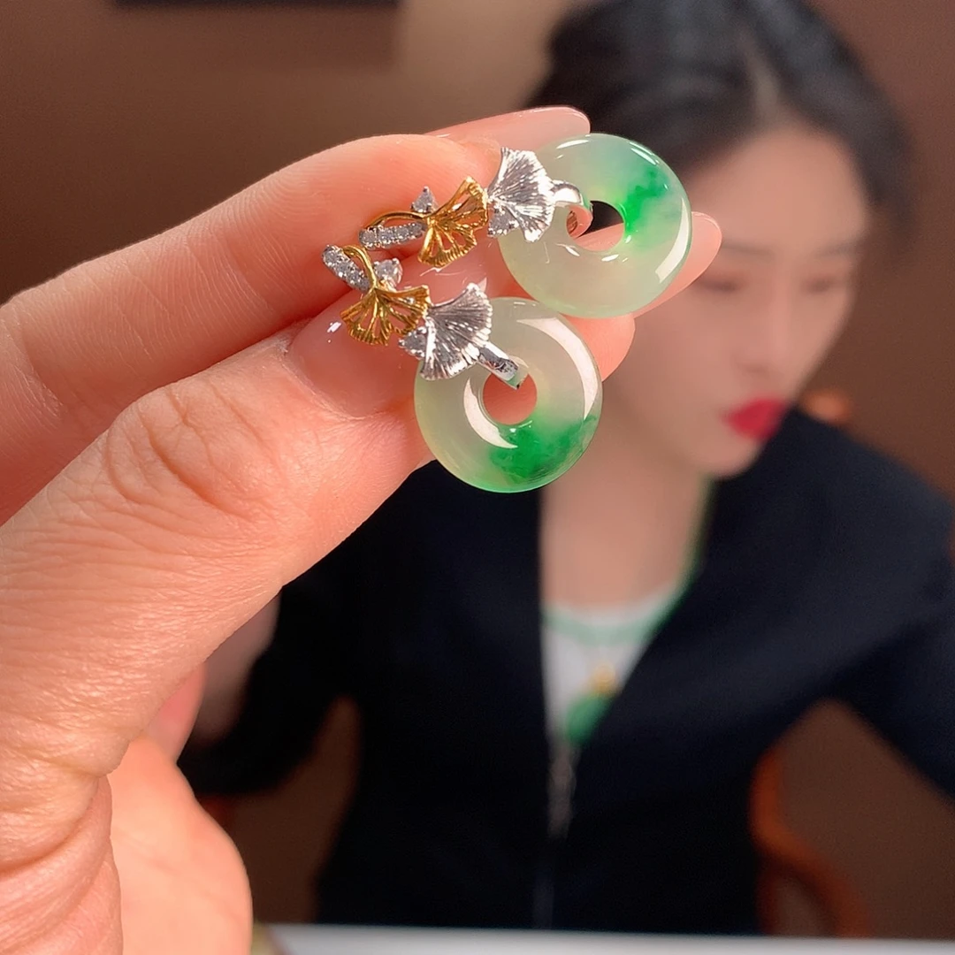 唯***壹18K金镶嵌翡翠耳饰耳饰