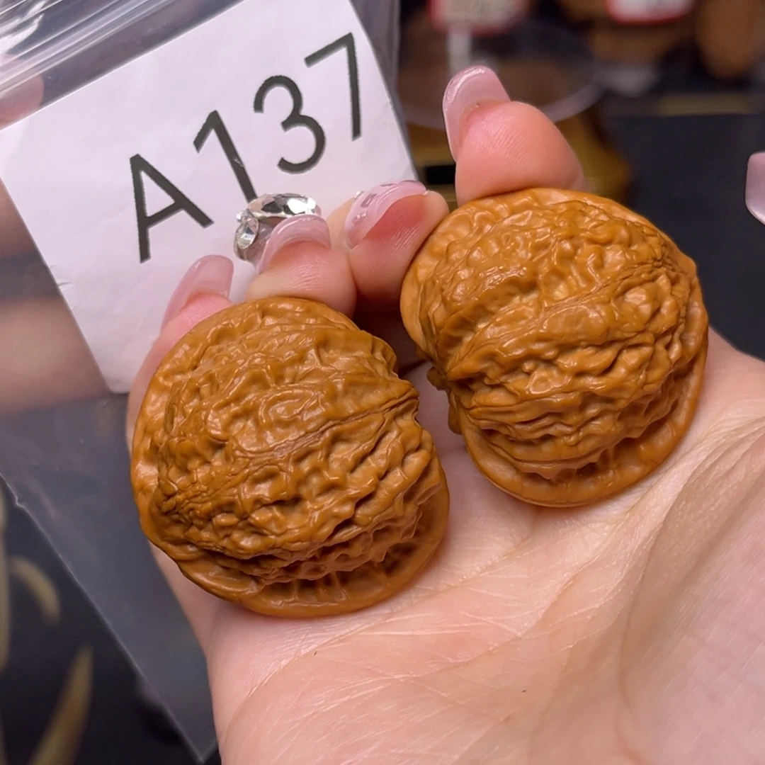 吊坠文玩核桃全品金牛38
