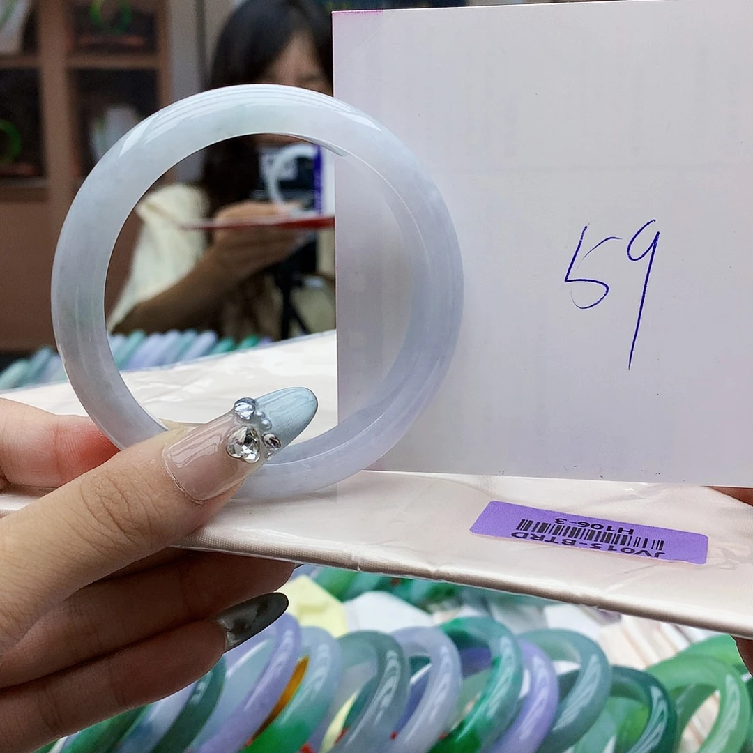 翡翠手镯未镶嵌d