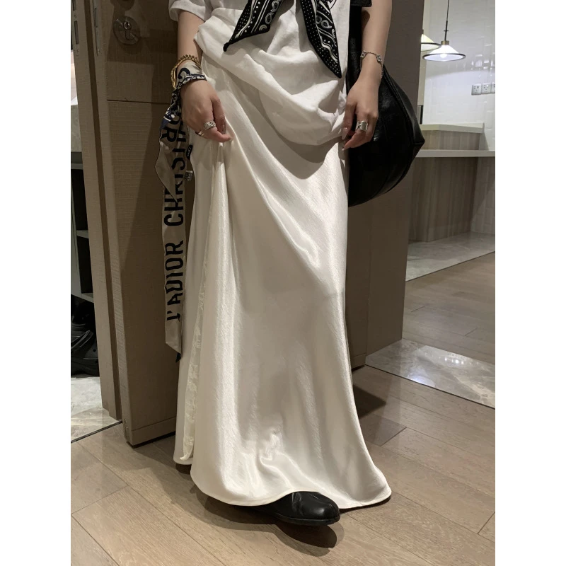 气质小女人侧边蕾丝拼接缎面长裙2025夏季新品飘逸顺滑醋酸半身裙