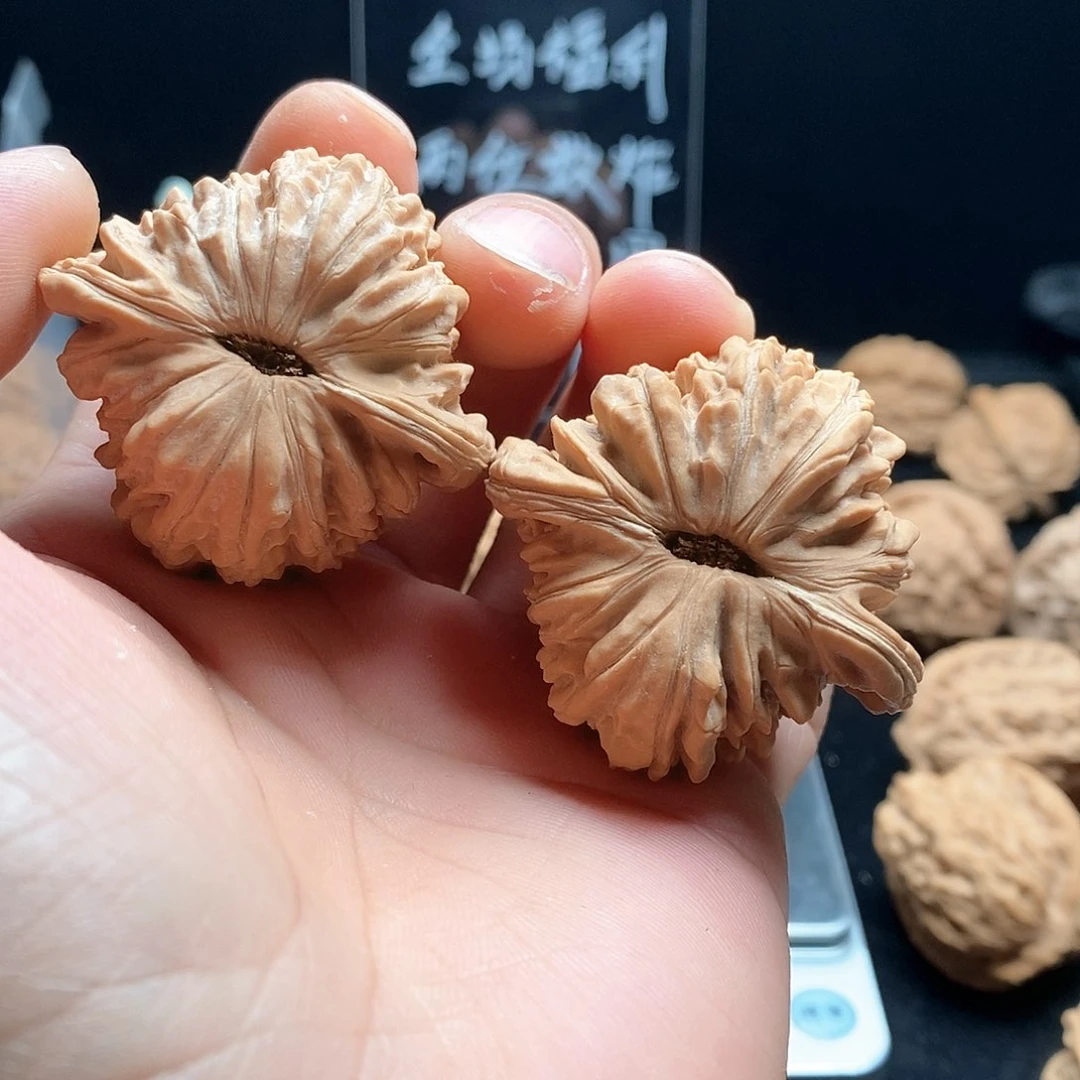 文玩核桃吊坠山地楼45