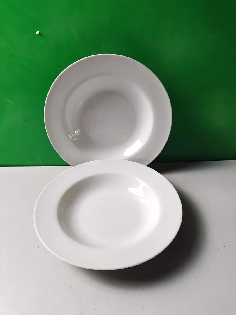 M1042 圆盘2个（口径22，高3）陶瓷餐具 B19
